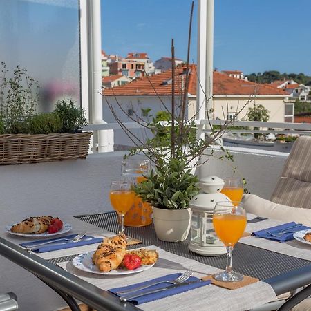 So Hvar So Good! Spacious With Terrace Appartement Hvar Town Buitenkant foto