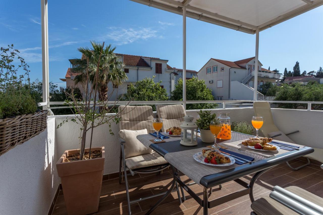 So Hvar So Good! Spacious With Terrace Appartement Hvar Town Buitenkant foto