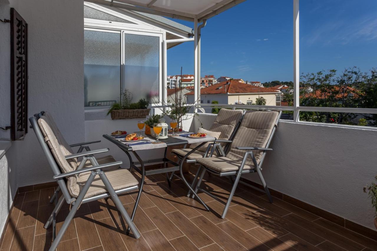 So Hvar So Good! Spacious With Terrace Appartement Hvar Town Buitenkant foto